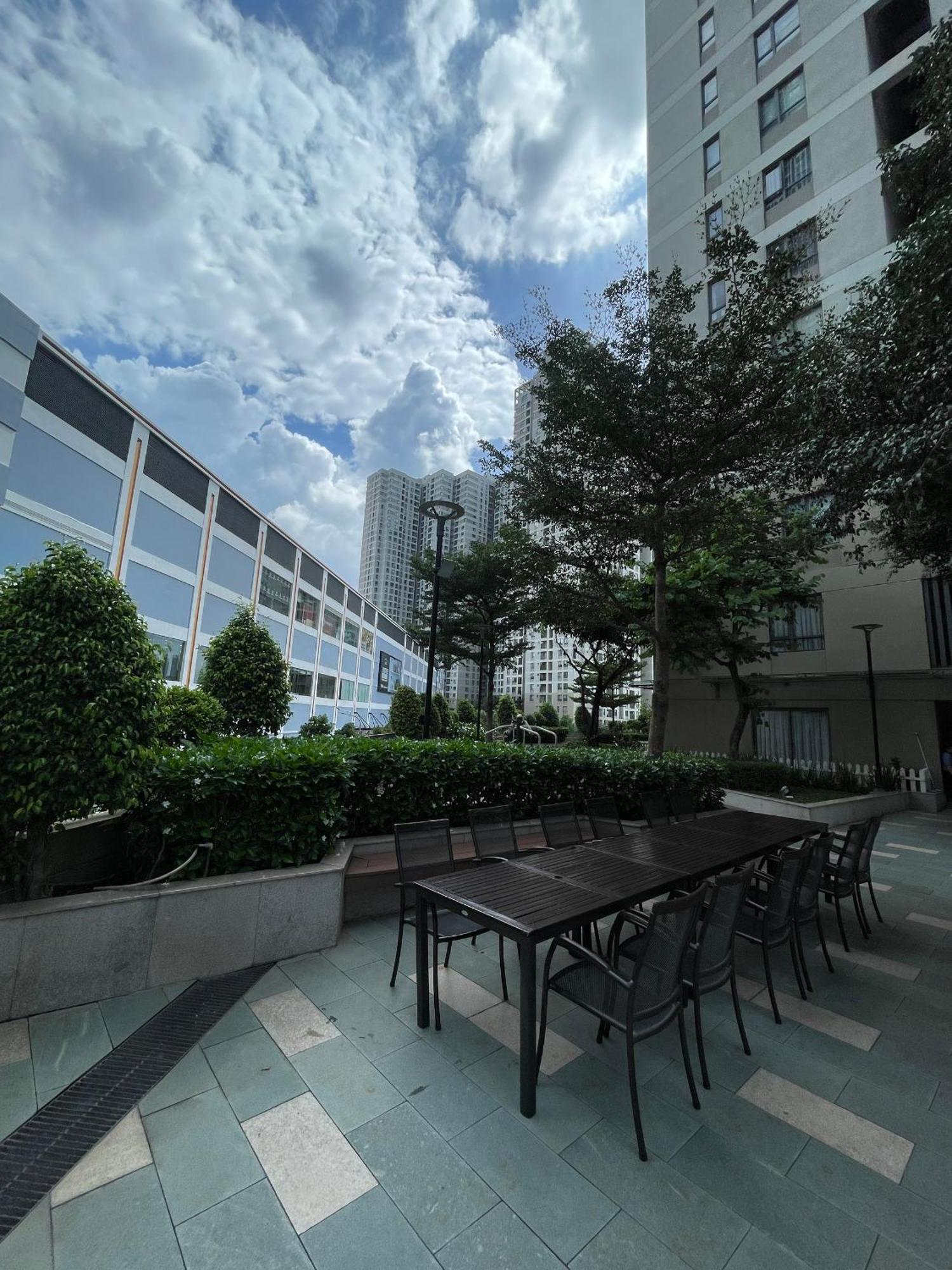 Hhomes - Serene 1 Bedroom View & Pool Gym Bbq At Masteri Thao Dien District 2 TP. Hồ Chí Minh