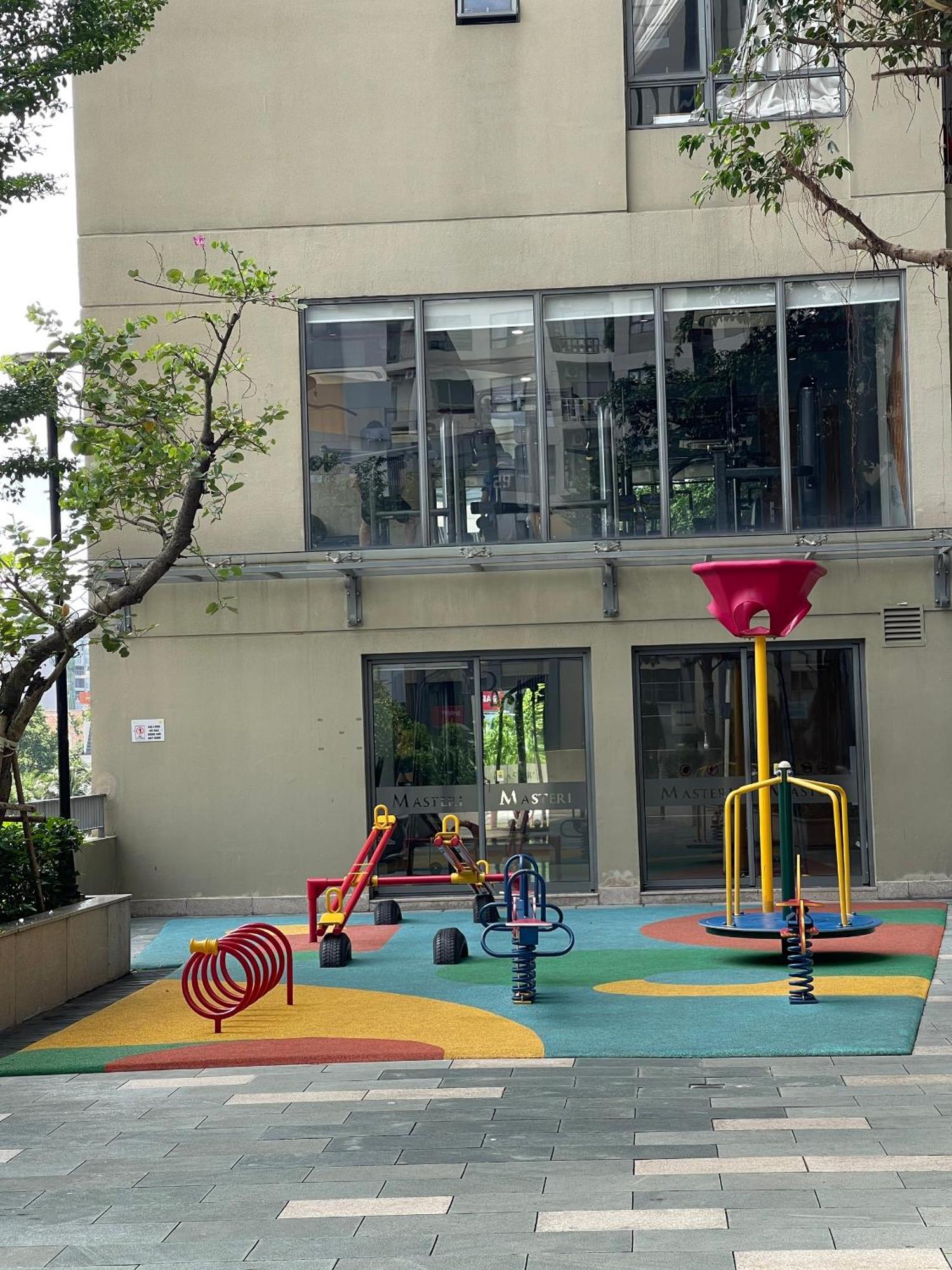 Hhomes - Serene 1 Bedroom View & Pool Gym Bbq At Masteri Thao Dien District 2 Apartment Ho Chi Minh City
